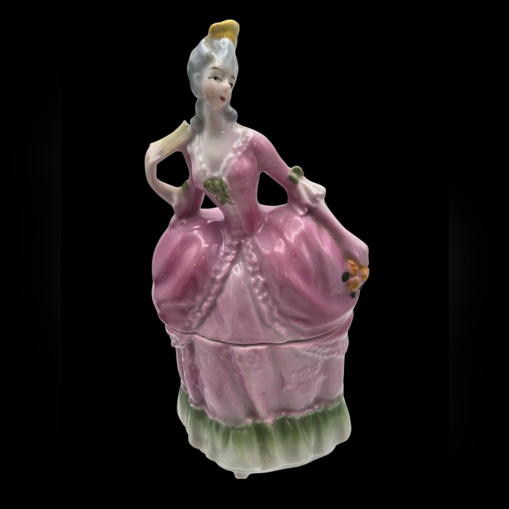 Antique Grand Lady Porcelain Powder Box Bavaria Trinket Box